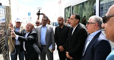 رئيس الوزراء يفتتح مصنع "هنجشينج" الصيني