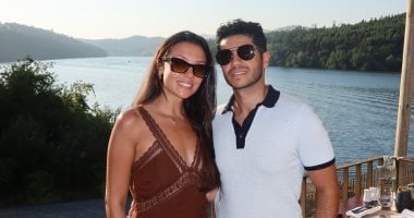 بفيديو ساخر.. مينا مسعود وإميلي شاه يستمتعان بشهر العسل فى البرتغال