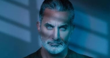 باسم يوسف.. من عيادة القلب إلى أضواء المسرح والإعلام