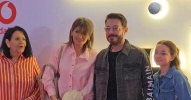 أسرة أحمد زاهر تساند ليلى فى العرض الخاص لـمسلسل ولد بنت شايب أسرة أحمد زاهر تساند ليلى فى العرض الخاص لـمسلسل ولد بنت شايب