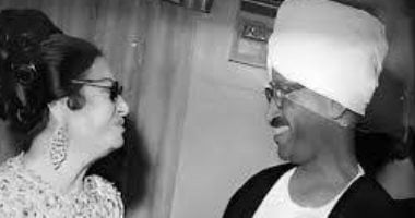 مهرجان الموسيقى يكرم اسم شاعر أغنية "أغداً القاك" فى حفل الافتتاح