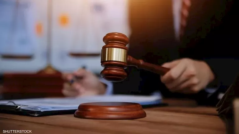 قرار جديد في محاكمة الطبيب المتسبب في وفاة زوجة عبدالله رشدي