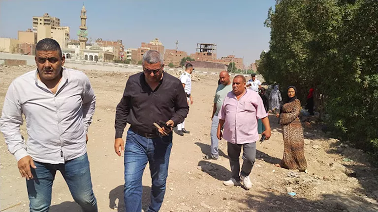 ضبط نباشين يروعون المارة ويسرقون مكونات الممشى السياحي بالمريوطية- صور