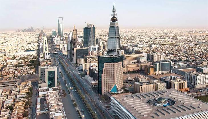 تجنب زحام المرور على طريق الملك فهد في الرياض بهذا المسار الذي لا يعرفه الكثيرون