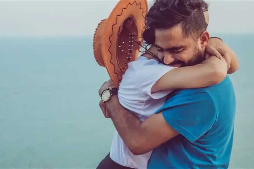 3 أبراج «بتعرف تحافظ على الحب».. أوفياء لا يعرفون الخداع ويُخلصون في علاقاتهم حتى النهاية