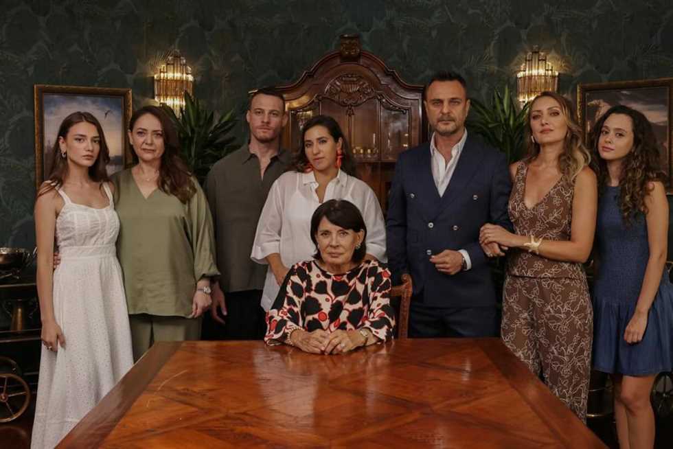 ملخص مسلسل الخفقان التركي الحلقة 1.. أصلي تنجو بقلب مليكة وتبدأ صراعا نفسياً جديداً