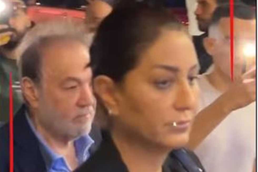 أول ظهور لـ وفاء عامر في عزاء عمرو ستين بعد الحكم على «بنت مبارك» بالسجن (فيديو)