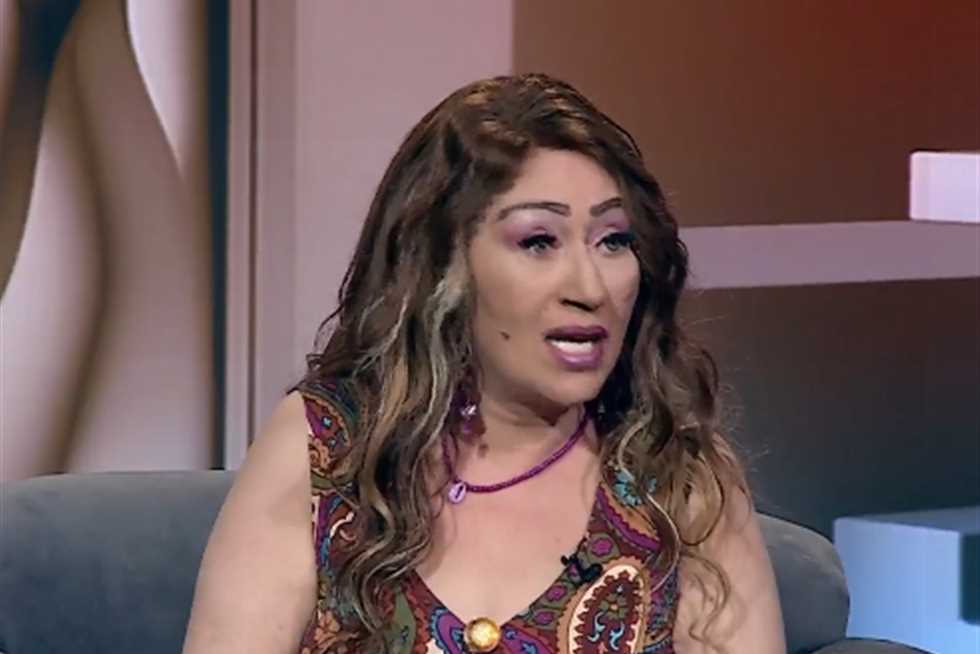 إيناس مكي تنهار من البكاء على الهواء بسبب والدتها (فيديو)