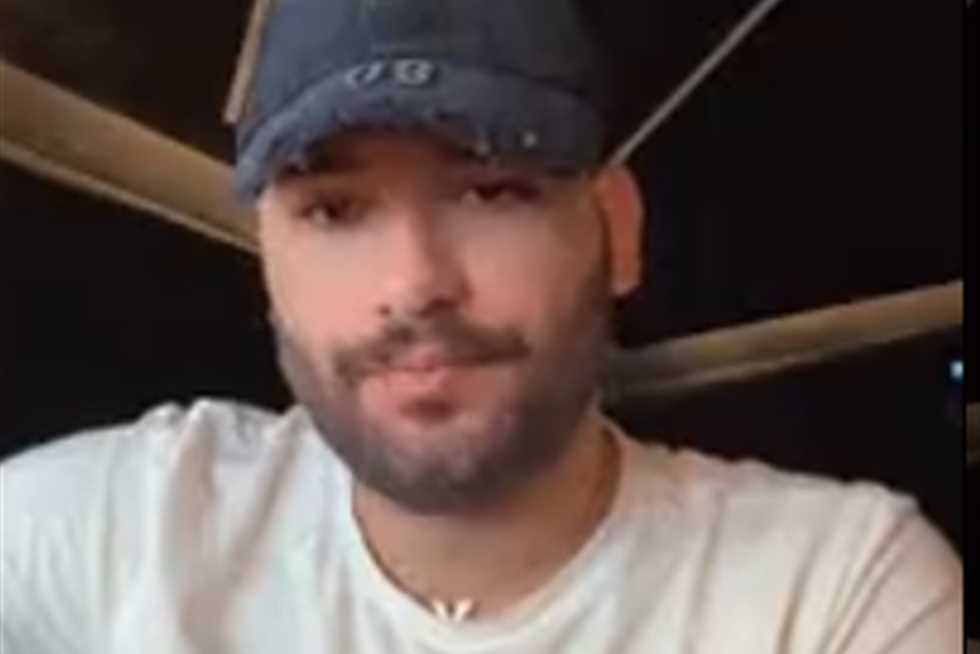 مسلم ينهار باكيًا: «أهلي سبب طلاقي من يارا وظلمي لها» (فيديو) مسلم ينهار باكيًا: «أهلي سبب طلاقي من يارا وظلمي لها» (فيديو)