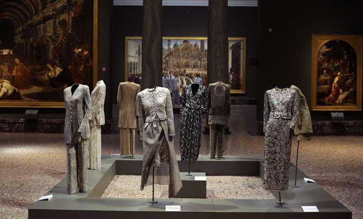 افتتاح معرض كبير لأعمال جورجيو أرماني بعد 3 أسابيع من وفاته- (صور)