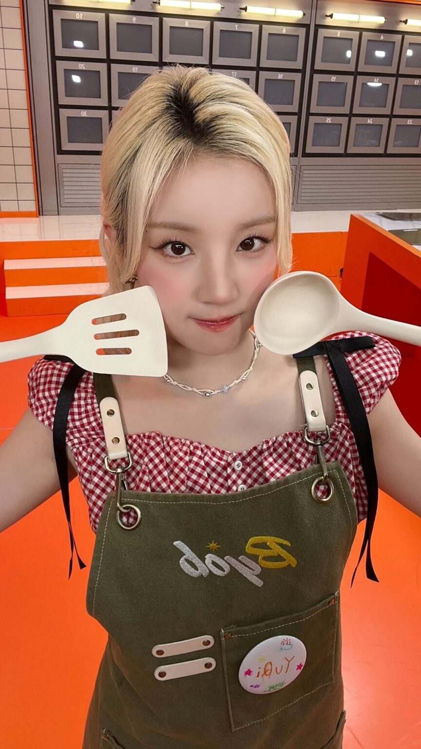 250913 تحديث Johnmaat Twitter مع Yuqi