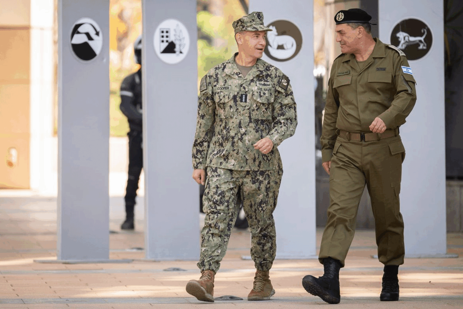 القائد الجديد للقيادة الأميركية الوسطى يزور إسرائيل ويؤكد التزام واشنطن بأمنها | أخبار