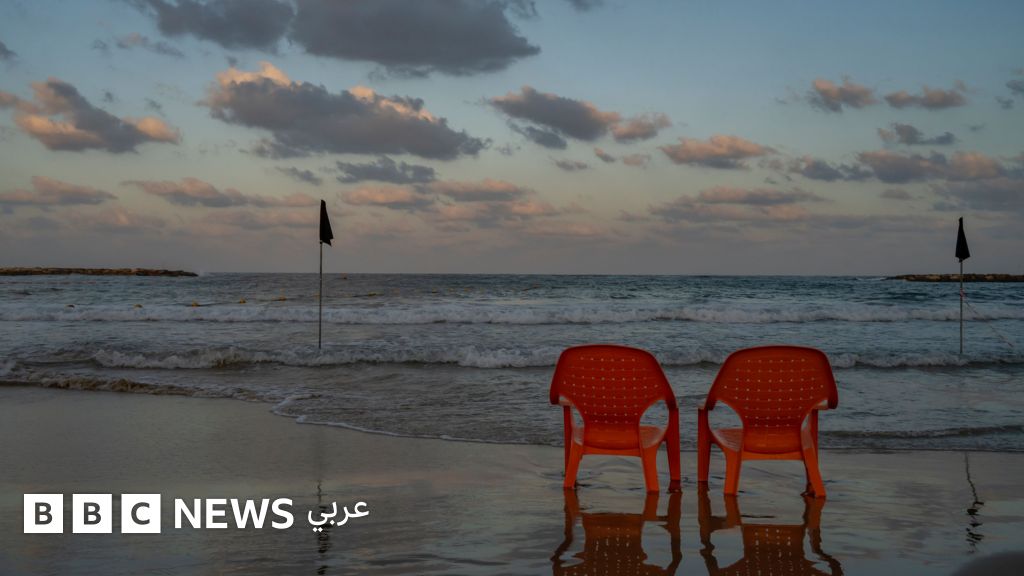 شواطئ مغلقة وبحر جائع: لماذا يبتلع بحر الإسكندرية ضيوفه كل صيف؟ شواطئ مغلقة وبحر جائع: لماذا يبتلع بحر الإسكندرية ضيوفه كل صيف؟