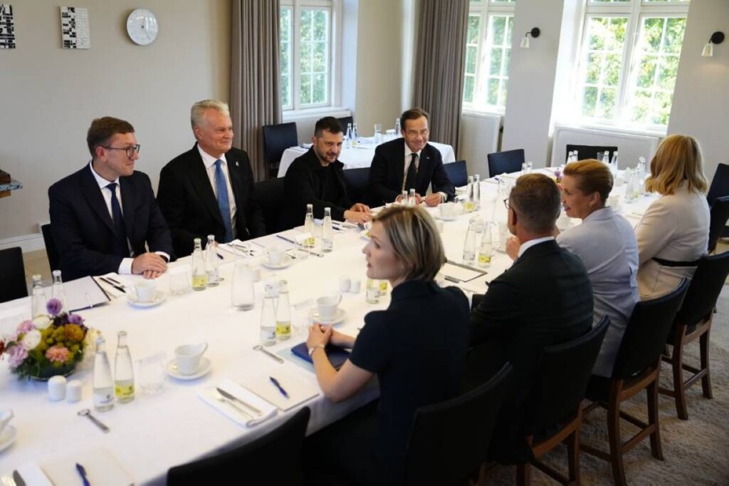 ترامب خائب الأمل.. وموسكو وكييف تتنازعان حول «الأراضي»