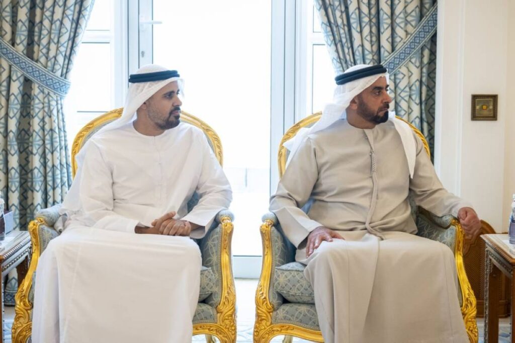 محمد بن زايد يؤكد خلال لقائه تميم بن حمد.. دعم الإمارات جميع الإجراءات التي تتخذها قطر للحفاظ على سيادتها وسلامة أراضيها Al Bayan