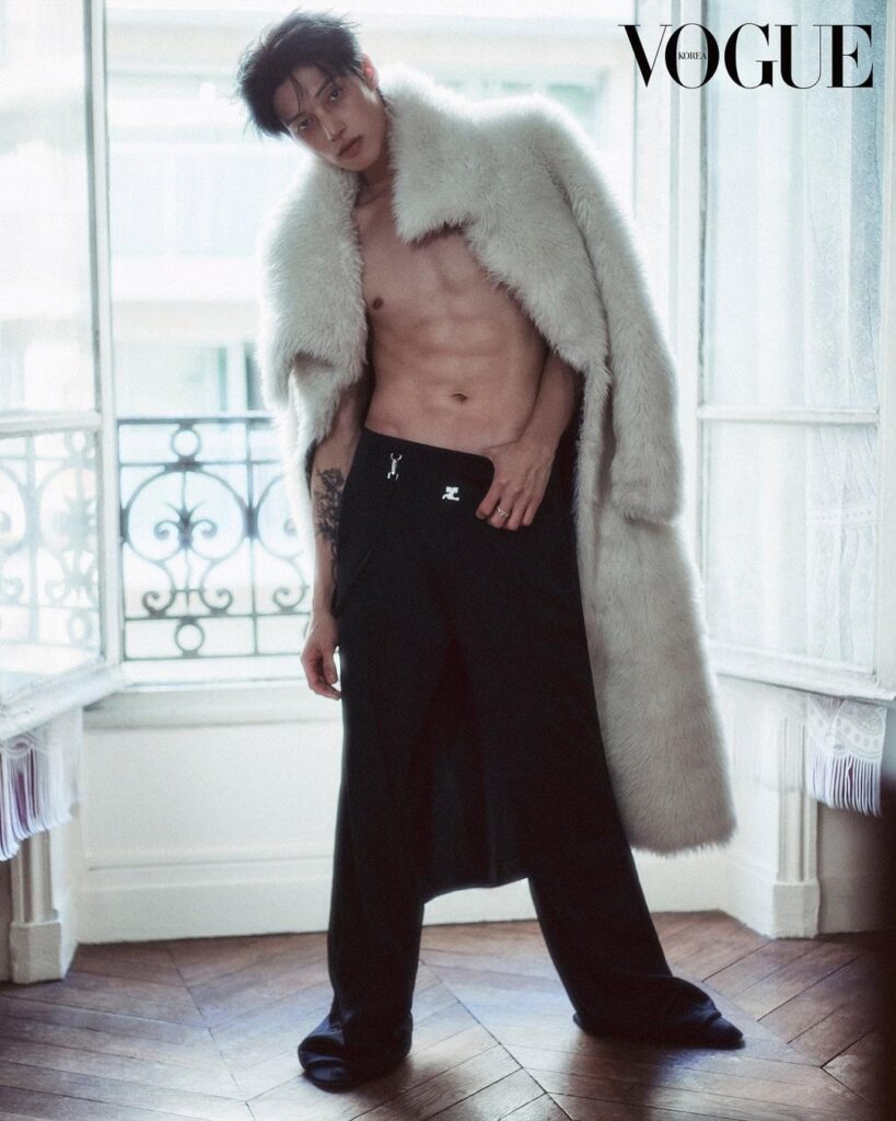 Wooyoung (Ateez) – Vogue Korea X Courrèges (معاينة تصويرية) Wooyoung (Ateez) - Vogue Korea X Courrèges (معاينة تصويرية)