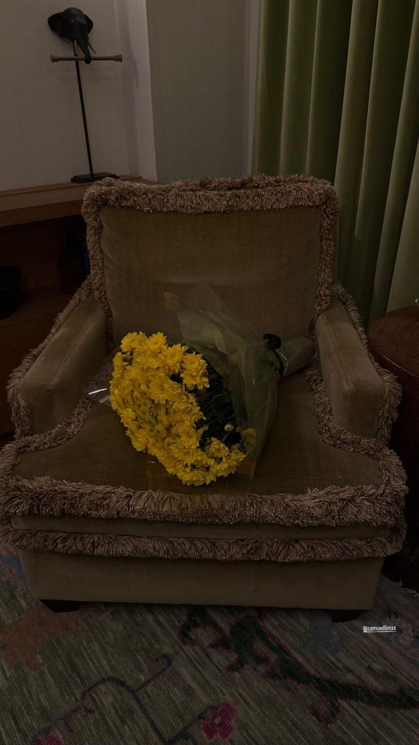 250909 تحديث قصة Rosé IG