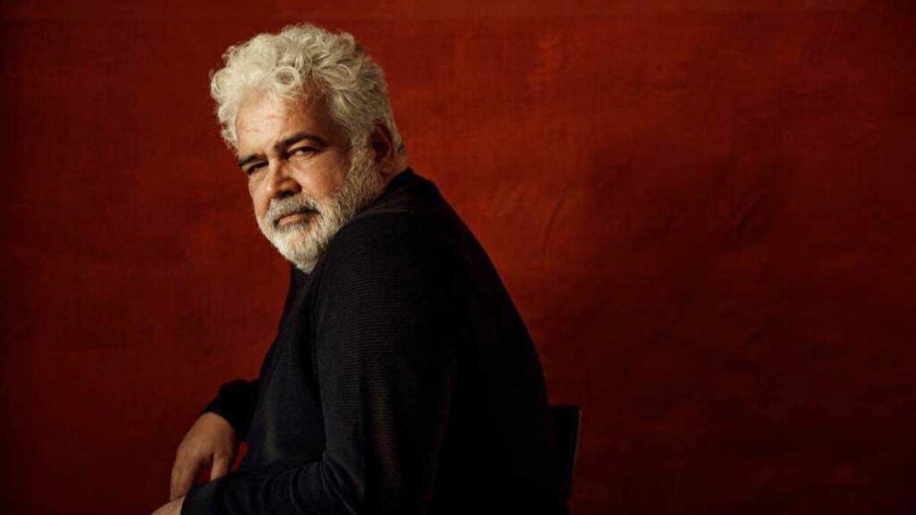 "حادثة مرعبة".. دب يقتحم منزل عائلة والابنة تختبىء بالخزانة (فيديو)