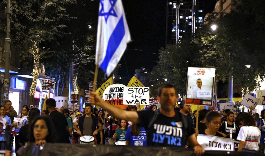 ضغوط العسكر لا تجدي | نتنياهو يرفض التفاوض: الحرب ماضية - جريدة الأخبار