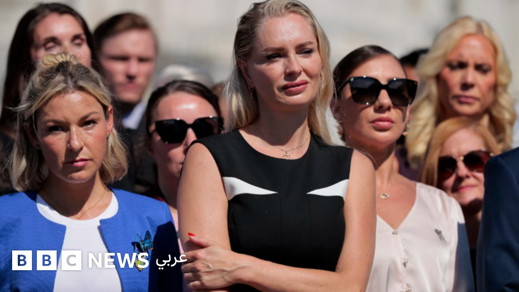 جيفري إبستين: شبح الملياردير الراحل يطارد ترامب من أمام الكونغرس