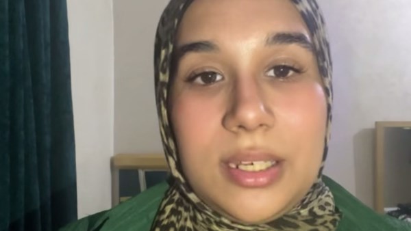 ربنا عوضني الخير.. فتاة الغربية تعود إلى منزل والدها برعاية الداخلية| صور وفيديو