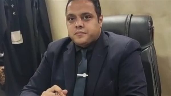 الزي كان كاشف لمناطق العفّة.. وتقوم بإيحاءات منافية| بث مباشر