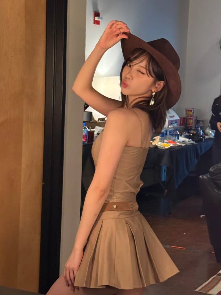 250910 Kim Chaewon Instagram Update