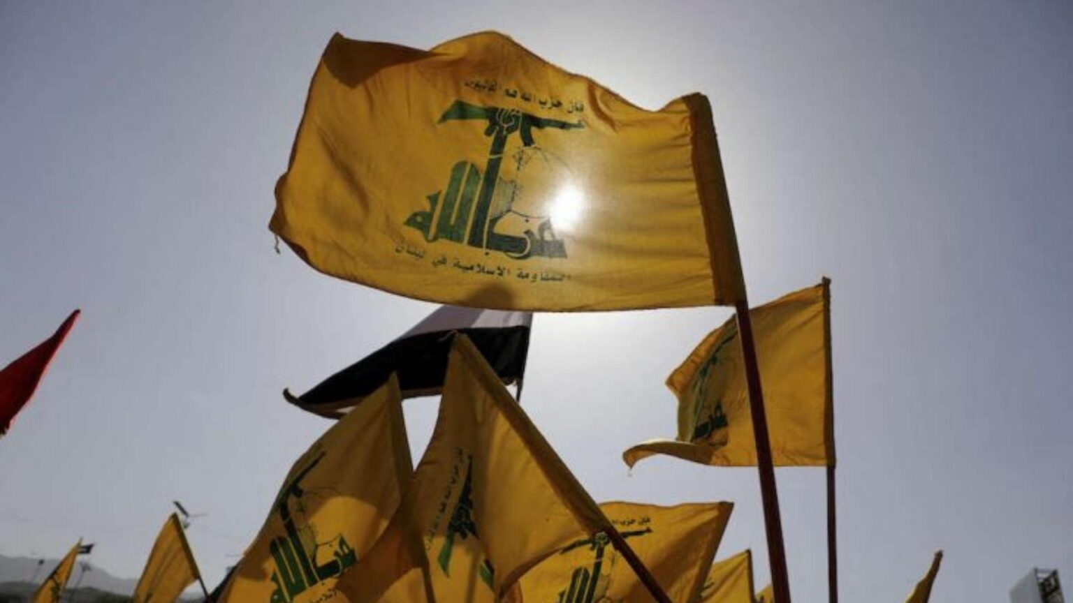 انقسامات داخل "الحزب"... هكذا خُرِقَت التّسوية