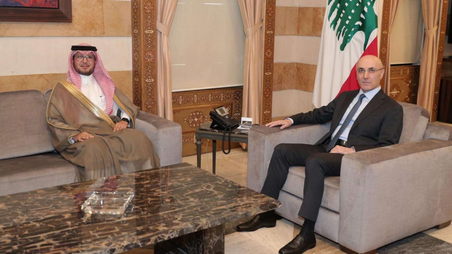 البخاري يُثمّن جهود "الداخلية" في مكافحة تهريب المخدرات