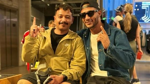 محمد رمضان يهدي شابا سعوديا دعوة لحضور حفله في نيويورك محمد رمضان يهدي شابا سعوديا دعوة لحضور حفله في نيويورك