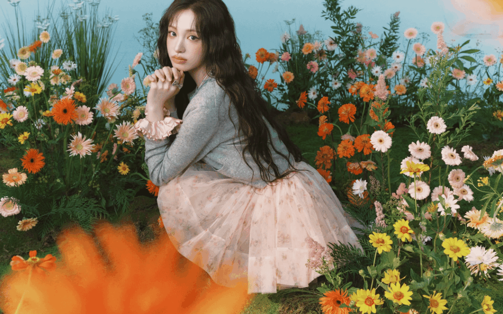 250917 Liz - 8Seconds X Minjukim (Lookbook)