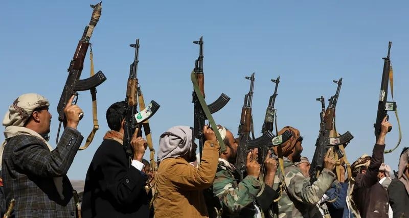 الحوثيون: استهدفنا عدة مواقع في إسرائيل بـ 8 طائرات مسيّرة