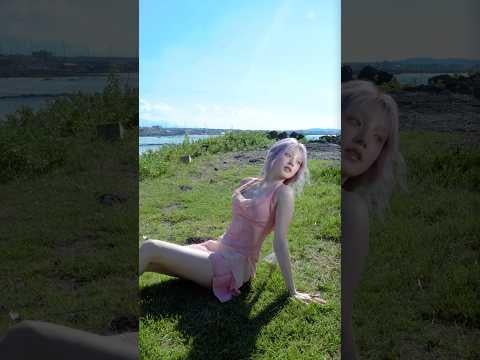 250904 Yuqi في بلاد العجائب 🌊