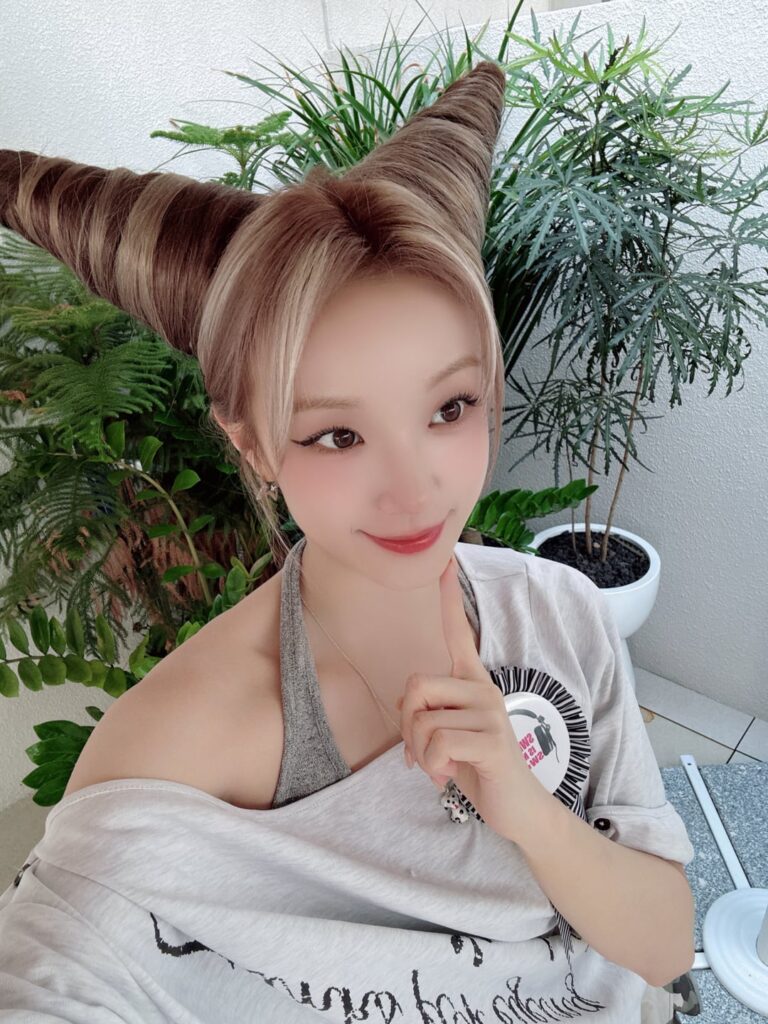 250917 التحديث الرسمي - Yuqi على تصميم KIU