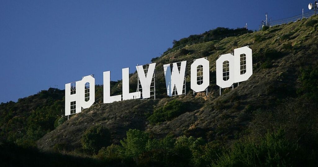 انتقادات لازدواجية المعايير في هوليوود ومحاربة الأعمال ...