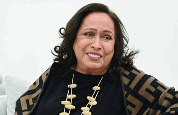 جلطة ثانية وخضعت للتنفس الاصطناعي.. تفاصيل عن حالة حياة...