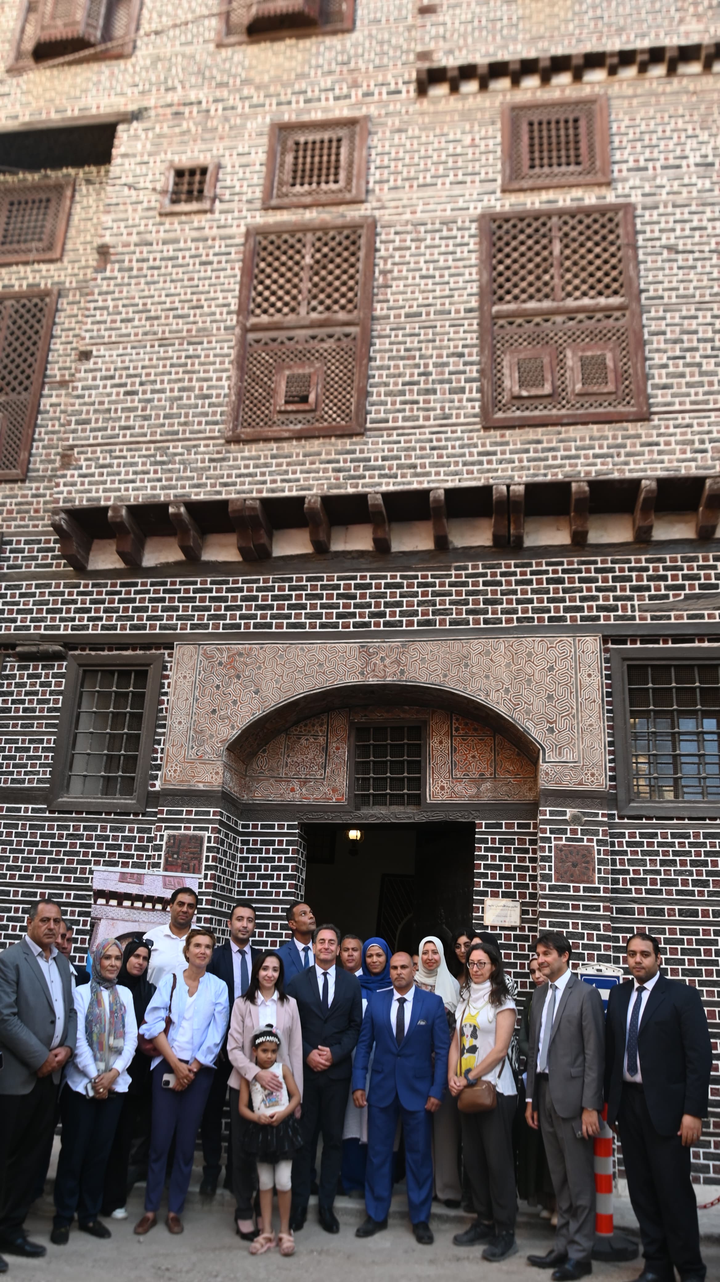 لسفير الفرنسى  يتفقد الأماكن الآثرية برشيد