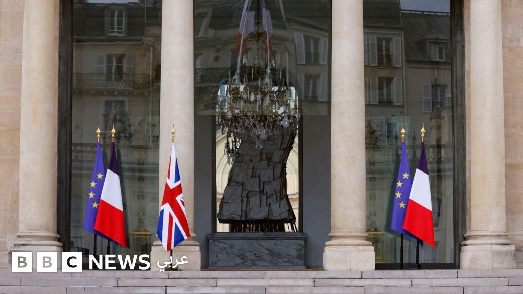 الحكومة الفرنسية: "فرنسا تقدم لمحة مرعبة عن مستقبل بريطانيا" - مقال في التلغراف