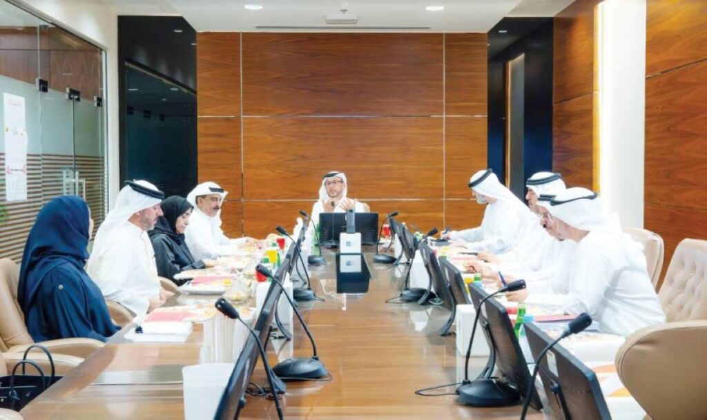 “غرفة عجمان” تناقش جهود تصفير البيروقراطية وتقديم خدمات استباقية "غرفة عجمان" تناقش جهود تصفير البيروقراطية وتقديم خدمات استباقية