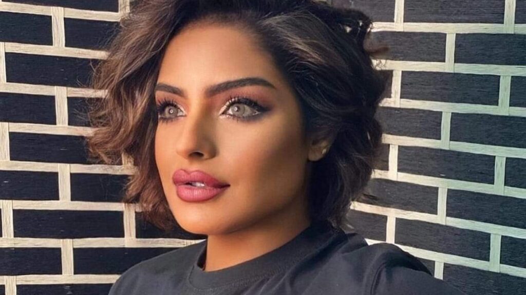 نجل مرام البلوشي يهنأها بمناسبة زواجها برسالة خاصة