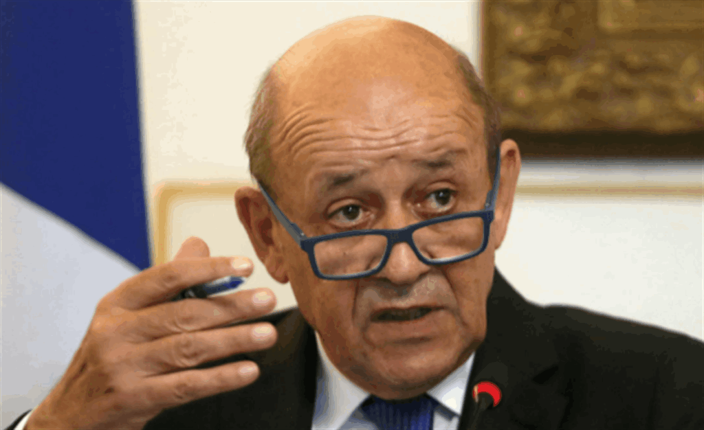 تعيينات جديدة في مجلس الوزراء.. وزيارة "لودريان" اقتصادية