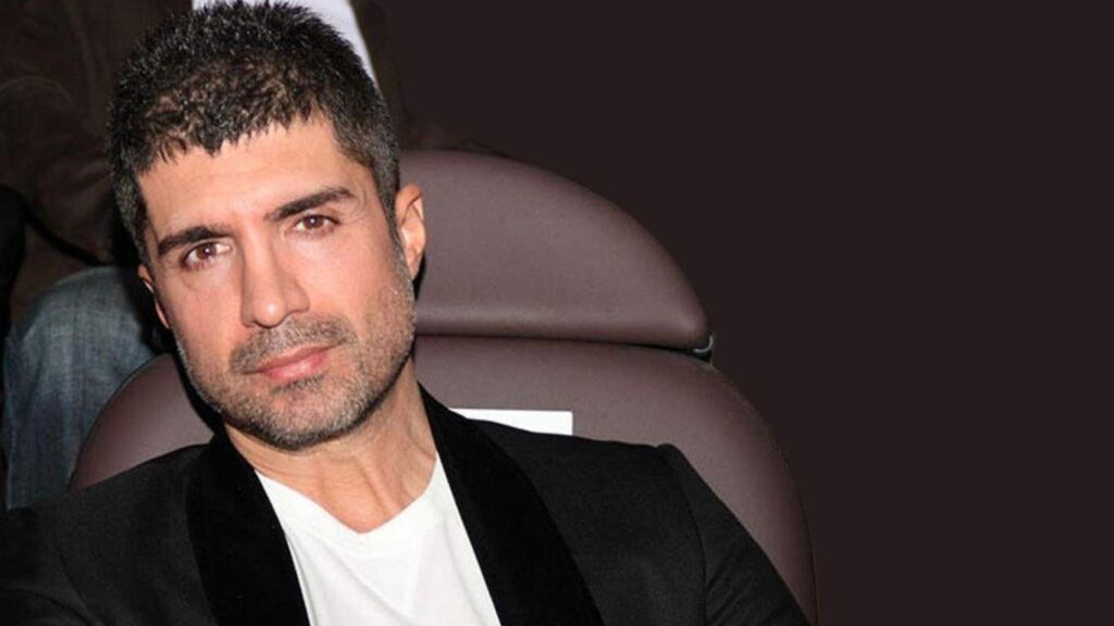 أوزجان دينيز يثير الجدل بلحيته البيضاء ويستعد لمشاريع فنية جديدة