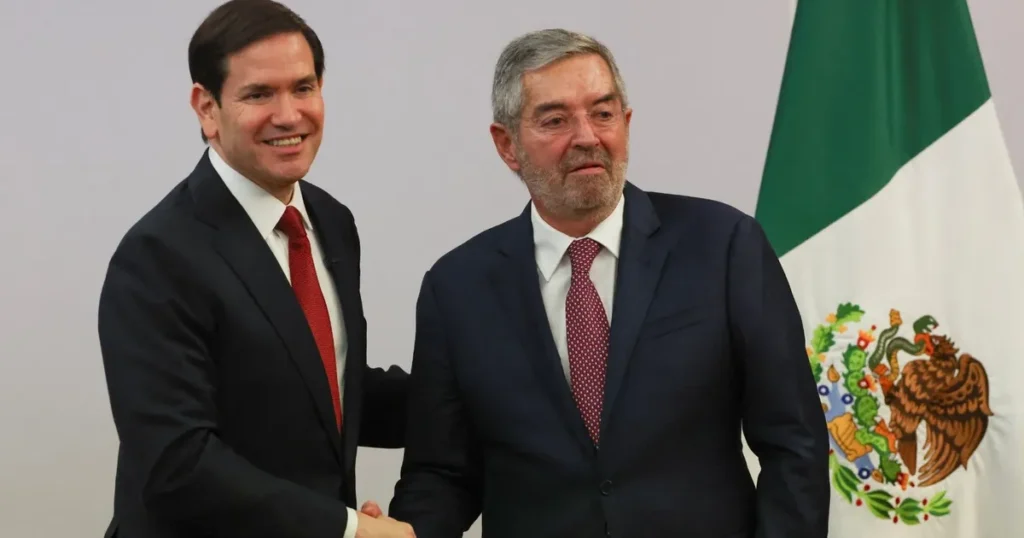 مبادرة أميركية مكسيكية للتصدي لتهريب الأسلحة عبر الحدود