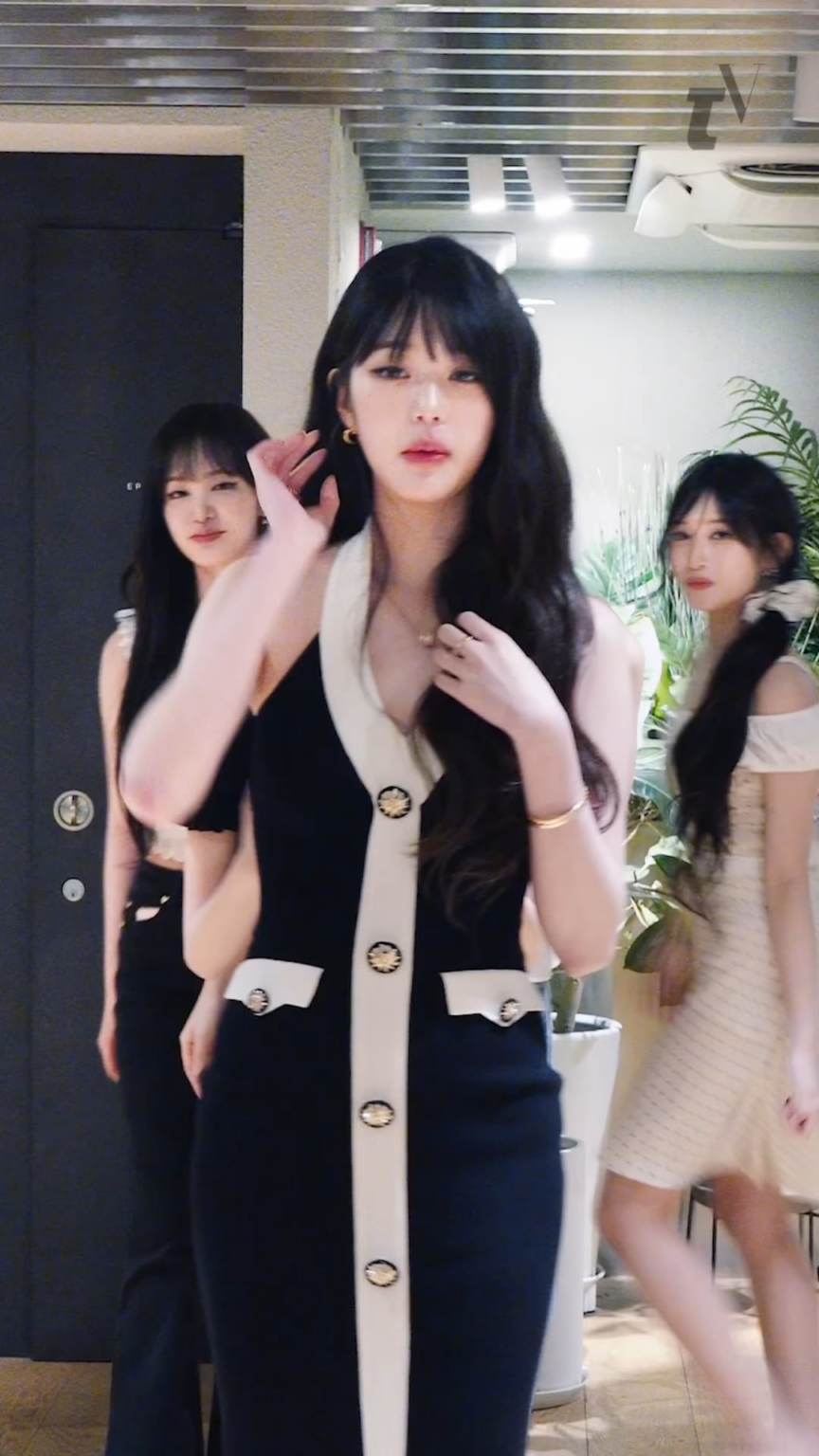 250910 Teen Vogue Tiktok Update with Ive - ive play #teamspirit؟ حلم أصبح حقيقة