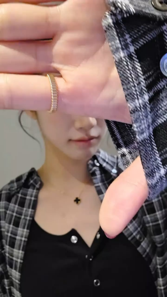 250923 Le Sserafim Tiktok Update مع Kazuha - 😉🫲