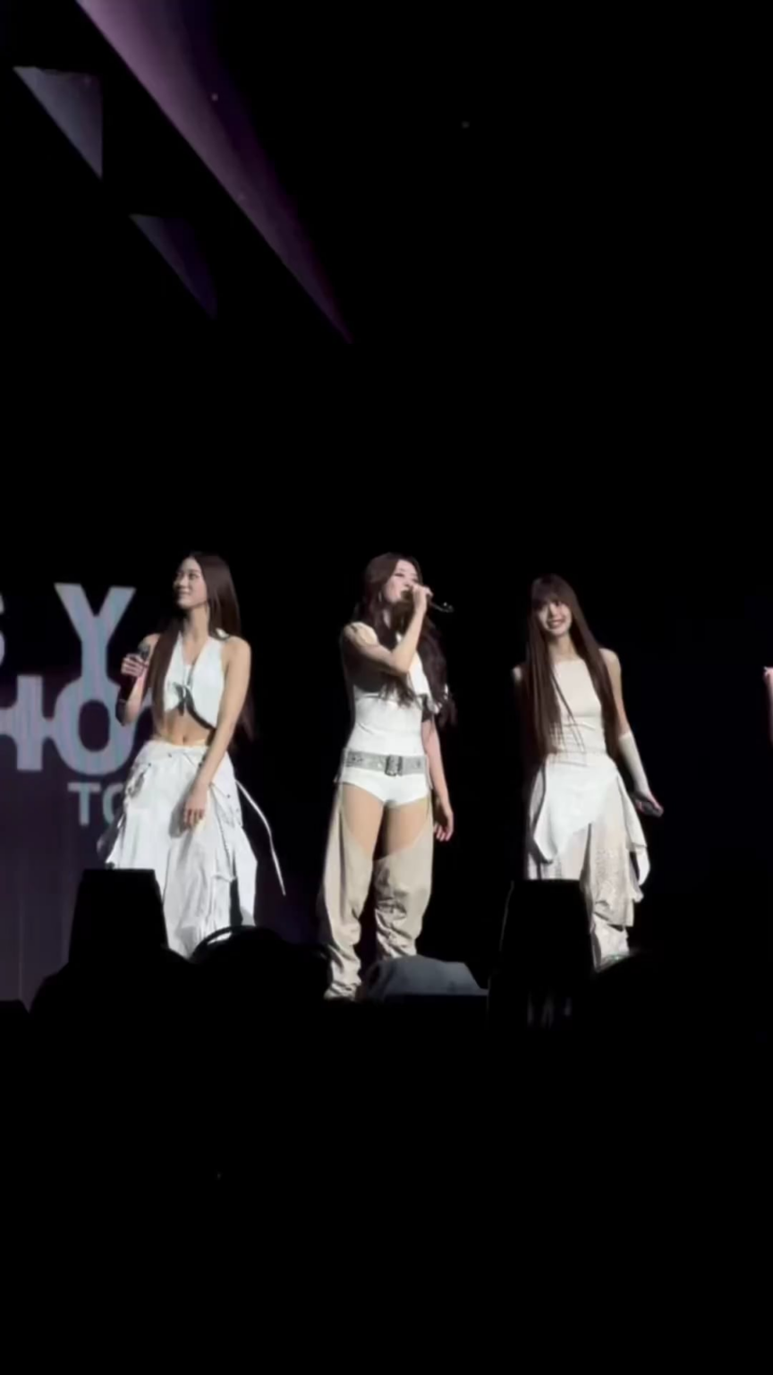 250906 تحديث Twitter Center Prudential مع Le sserafim - بعض الحب في مسقط رأس Yunjin (˶> ₃