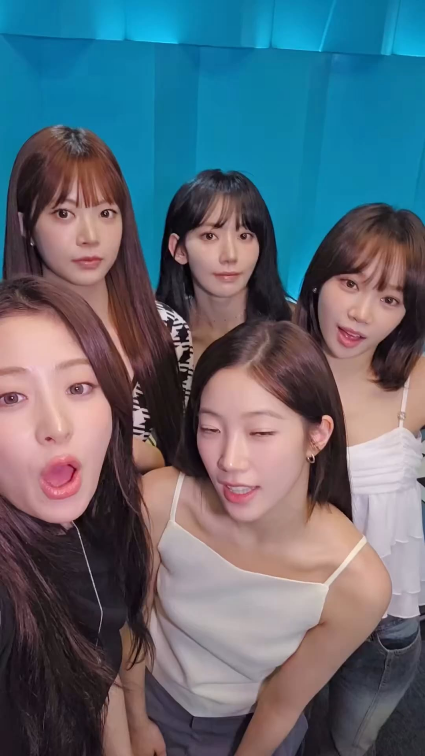 250923 تحديث Twitter Hybe Latin America مع Le Sserafim