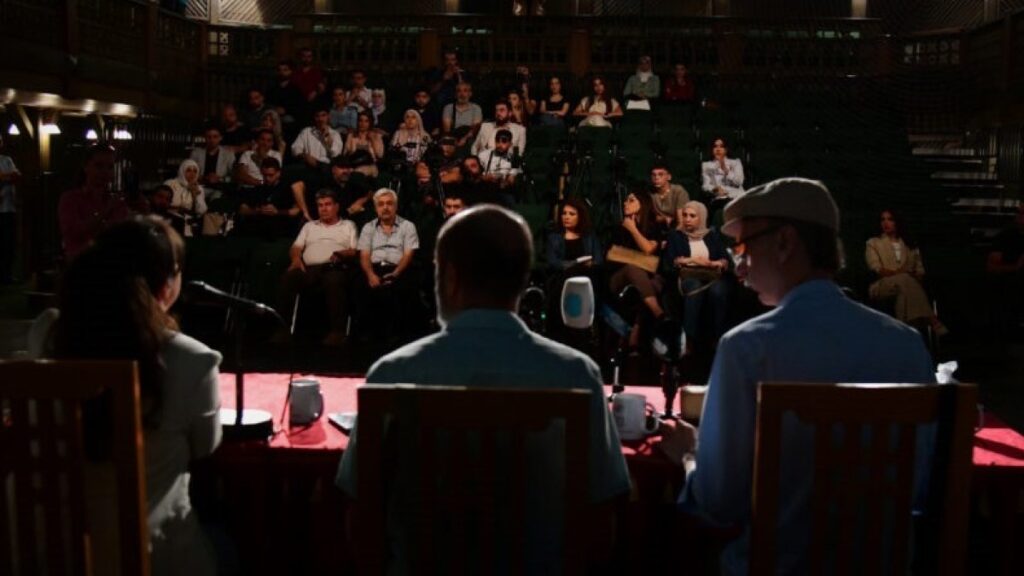 دمشق تطلق غدا أول تظاهرة سينمائية عن الثورة السورية | ثقافة