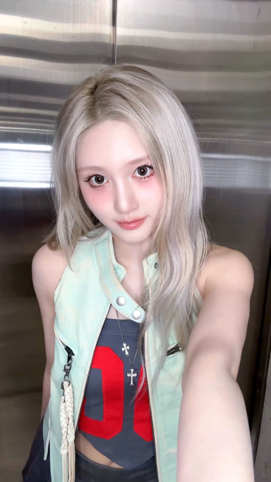 250909 ive تحديث Tiktok الرسمي مع Gaeul - ₊‧ᨳ mo 🐿 oo ଓ ՟