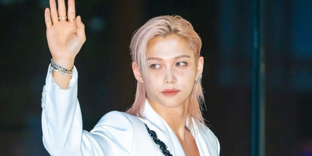 Stray Kids 'Felix يؤمن أمر المحكمة الأمريكية لفضح مصدر التشهير المجهول
